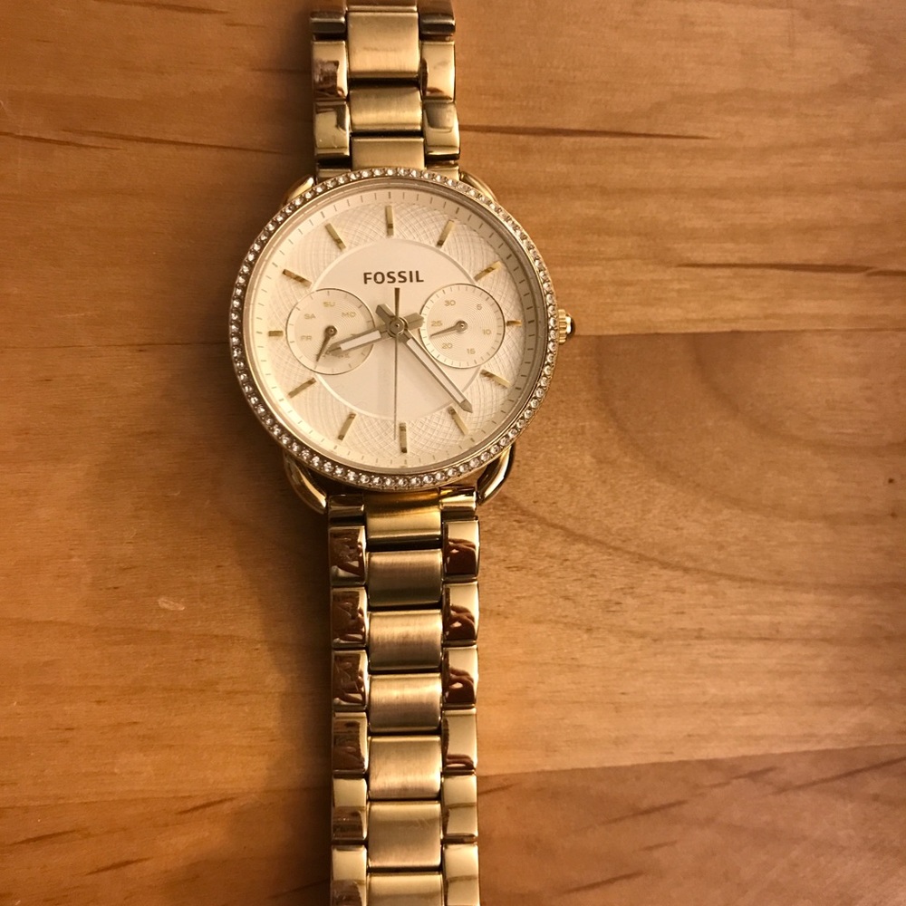 Women’s fossil watch